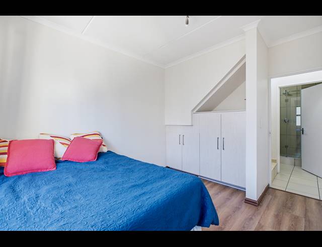 2 BEDROOM APARTMENT FOR SALE IN BARBEQUE DOWNS